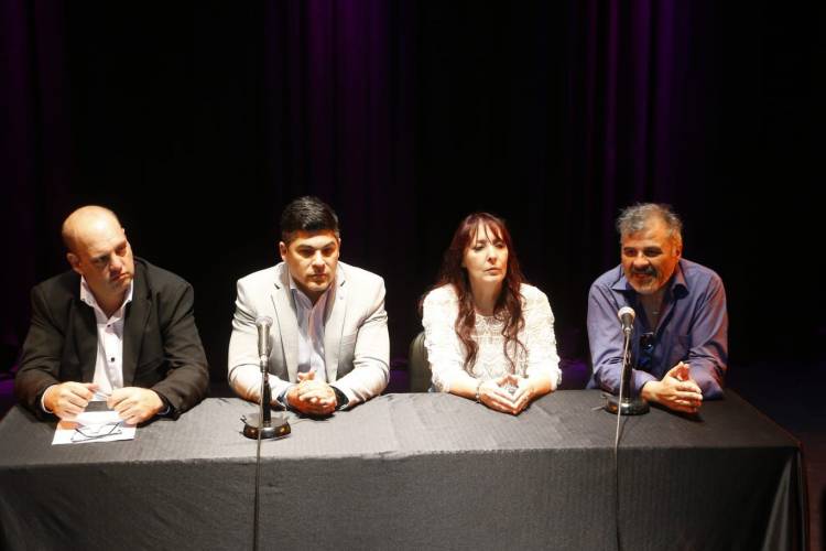 GUIDO MIRANDA: ESTE VIERNES LLEGA EL SHOW INTERNACIONAL "VIVACE BLU" A RESISTENCIA