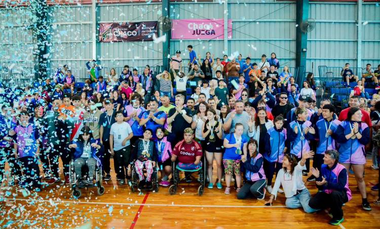 30 MEDALLAS PARA CHACO: EL GOBERNADOR ZDERO RECIBIÓ ESTE DOMINGO A LA DELEGACIÓN CHAQUEÑA QUE REGRESÓ DE LOS JUEGOS NACIONALES