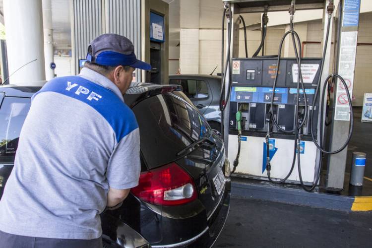 AUMENTAN LOS COMBUSTIBLES EN DICIEMBRE 