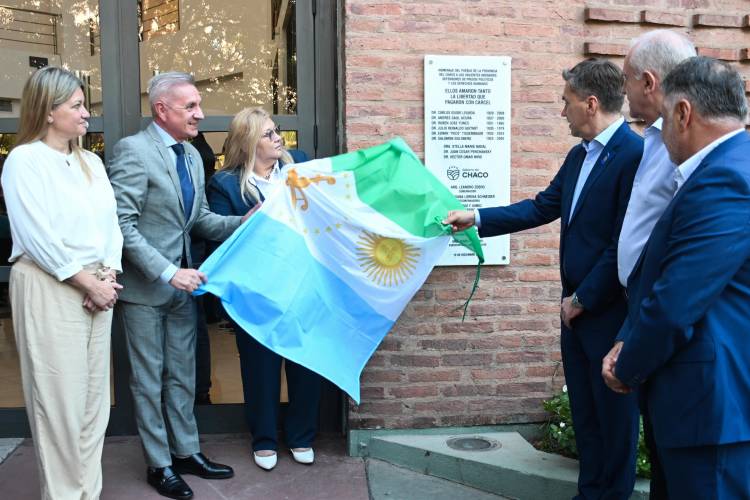 EL PARLAMENTO Y EL GOBIERNO FIRMARON UN CONVENIO PARA PUBLICAR EL INFORME FINAL POR LOS 40 AÑOS DE LA COMISIÓN DE DERECHOS HUMANOS  DE LA LEGISLATURA PROVINCIAL