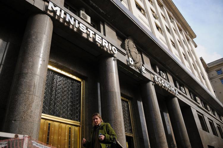 AJUSTE FISCAL: LOS RECORTES EN ÁREAS SENSIBLES