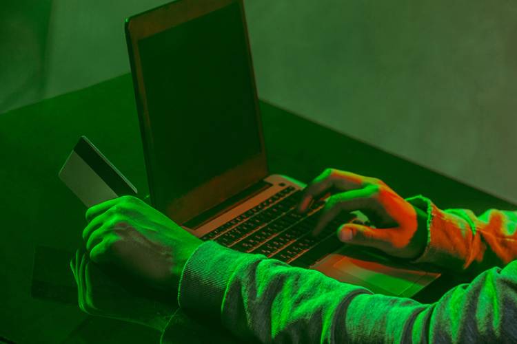 EL CUENTO DEL TÍO SE MUDÓ AL CIBERESPACIO