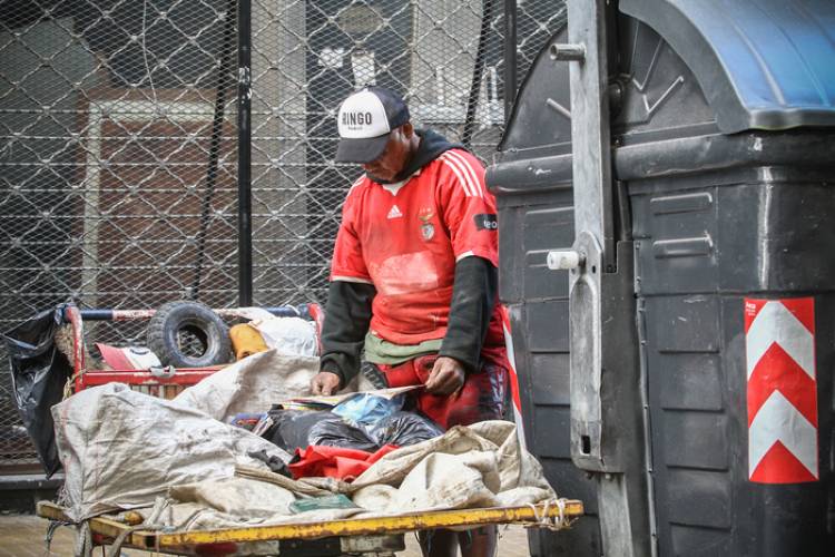 CÓMO NO SER POBRE NI INDIGENTE