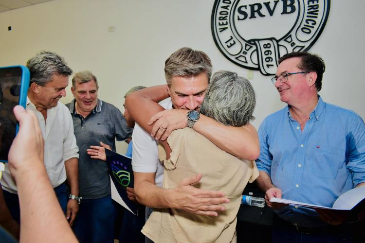 VILLA BERTHET: EL GOBERNADOR ZDERO ENTREGÓ TÍTULOS Y FINANCIAMIENTO DE FONDOS DE LA LEY DE BOSQUES A PRODUCTORES