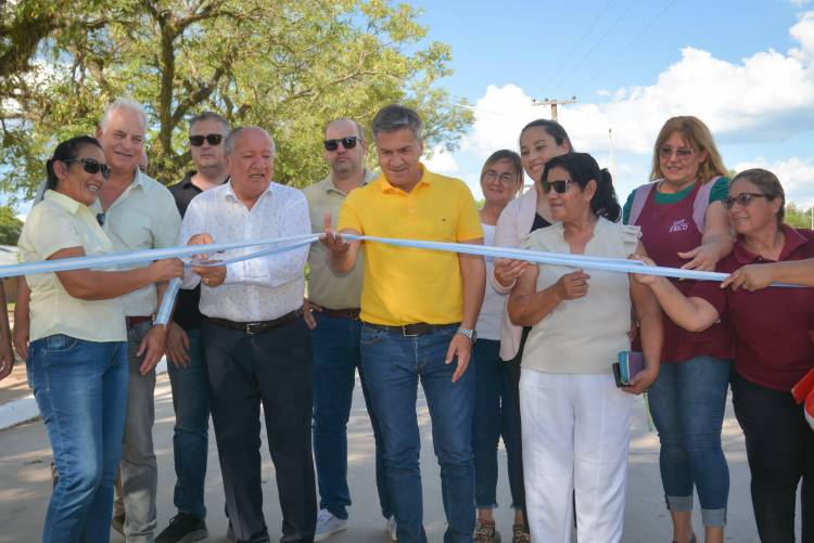 LAGUNA LIMPIA: “EL PAVIMENTO ES MÁS PROGRESO Y DESARROLLO” CELEBRÓ EL GOBERNADOR ZDERO TRAS LA INAUGURACIÓN DE NUEVAS CUADRAS