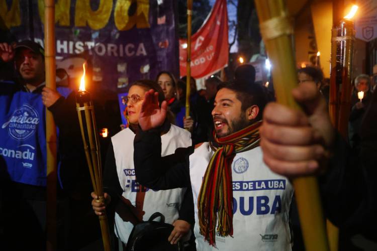 LAS UNIVERSIDADES PRENDEN LA LLAMA DE LA LUCHA