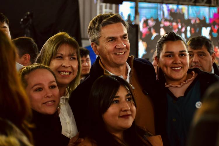 EL GOBERNADOR ZDERO ENCABEZÓ EL ACTO CENTRAL POR EL 76° ANIVERSARIO DE CHOROTIS