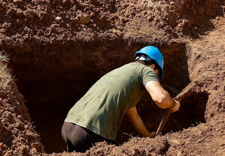 EN CASTELLI: SECHEEP AVANZA CON OBRAS Y TRABAJOS CLAVES PARA FORTALECER EL SUMINISTRO ELÉCTRICO