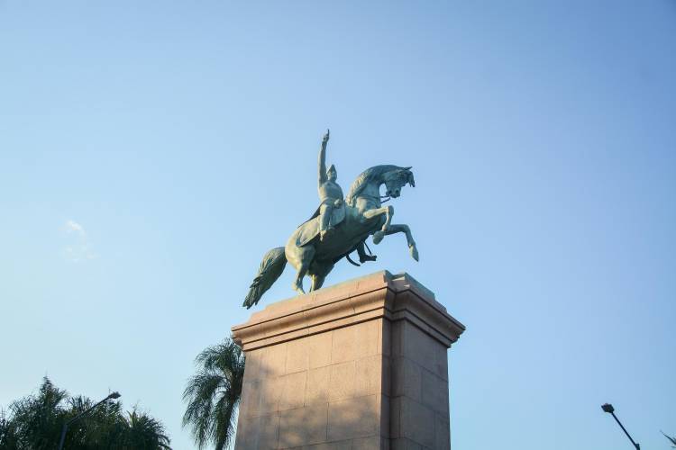 RESISTENCIA: EL GOBERNADOR ZDERO ACOMPAÑÓ EL HOMENAJE A SAN MARTÍN EN EL 175° ANIVERSARIO DE SU PASO A LA INMORTALIDAD